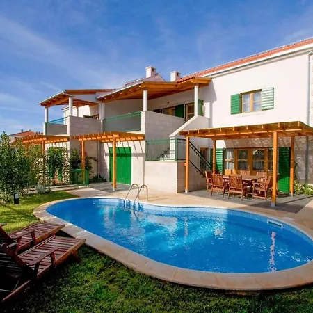 Villa Dane *